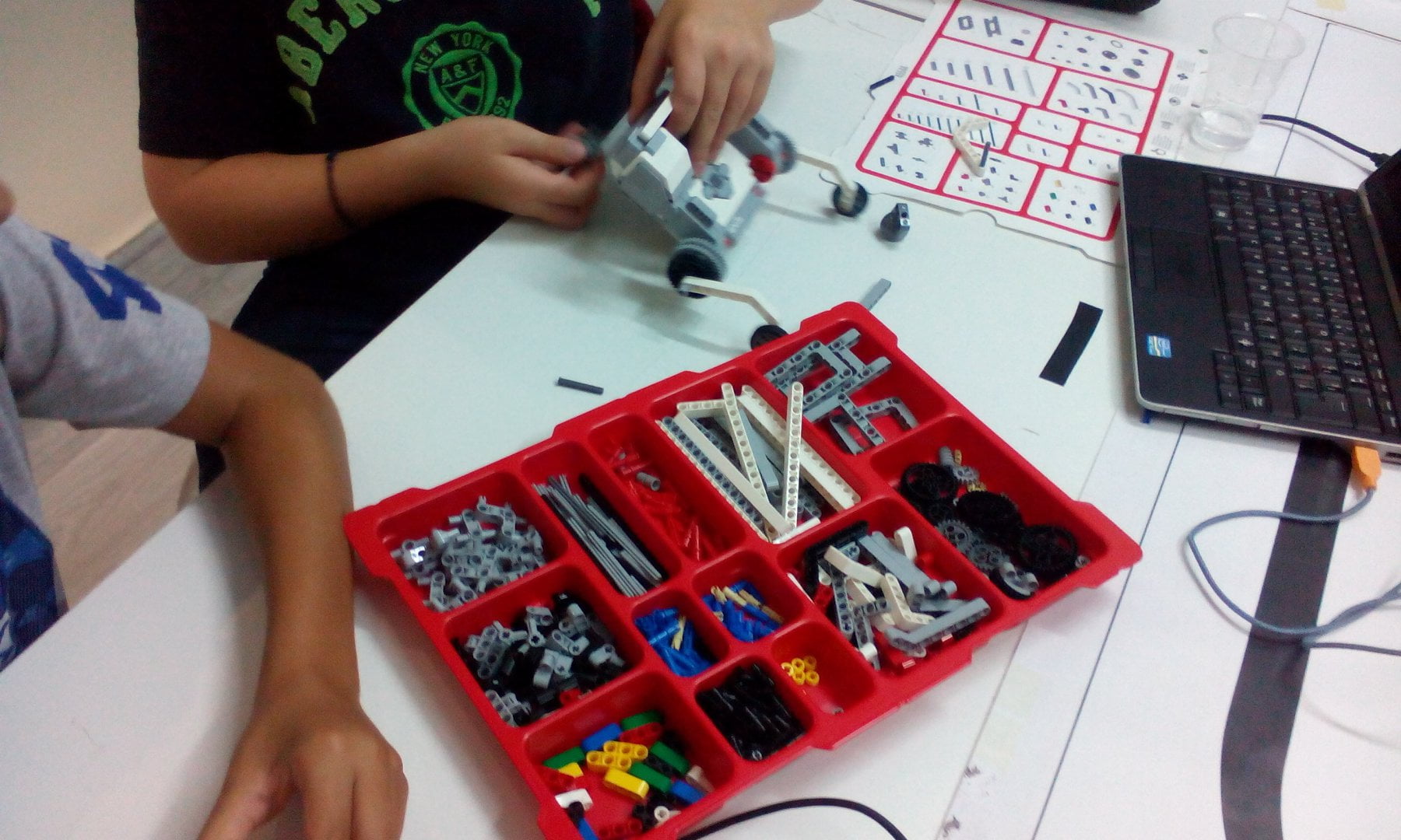 Εκπαιδευτική Ρομποτική Δημοτικού με LEGO Mindstorms