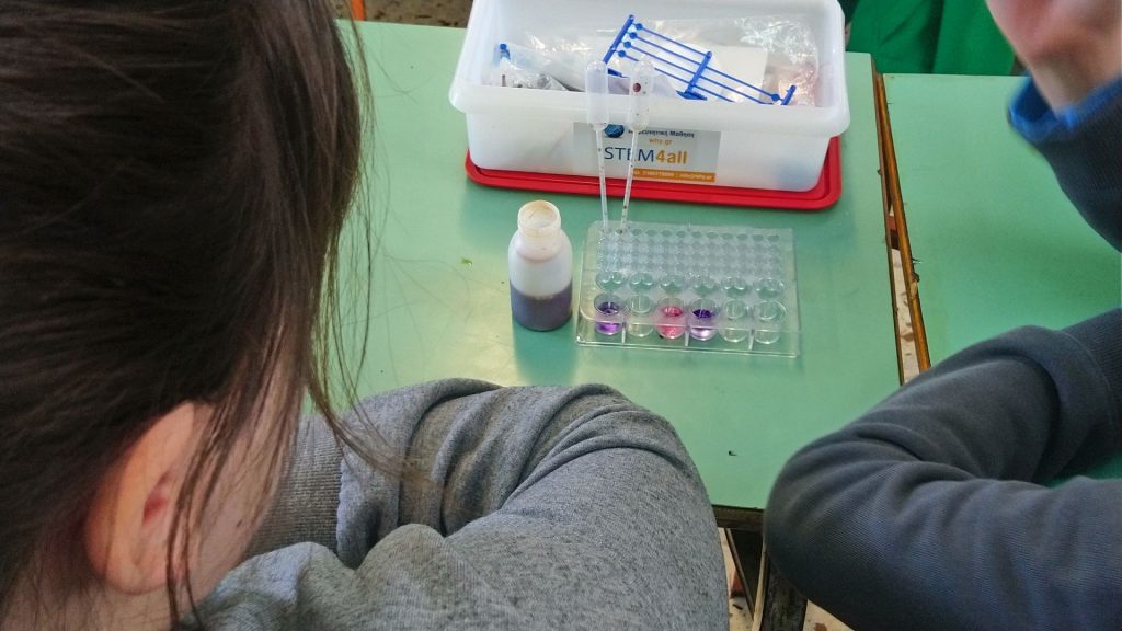 Υποστήριξη εκπαιδευτικού προγράμματος από την Εταιρεία Κοινωνικής Προσφοράς Ελληνικού Εφοπλισμού ΣΥΝ-ΕΝΩΣΙΣ