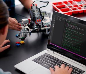 Mindstorms EV3 Robotics (1)